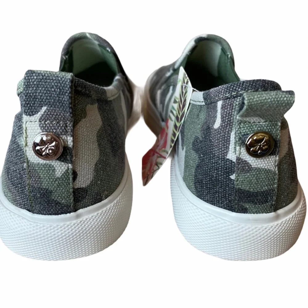 🆕 Tommy Bahama Camouflage Slip On Sneakers